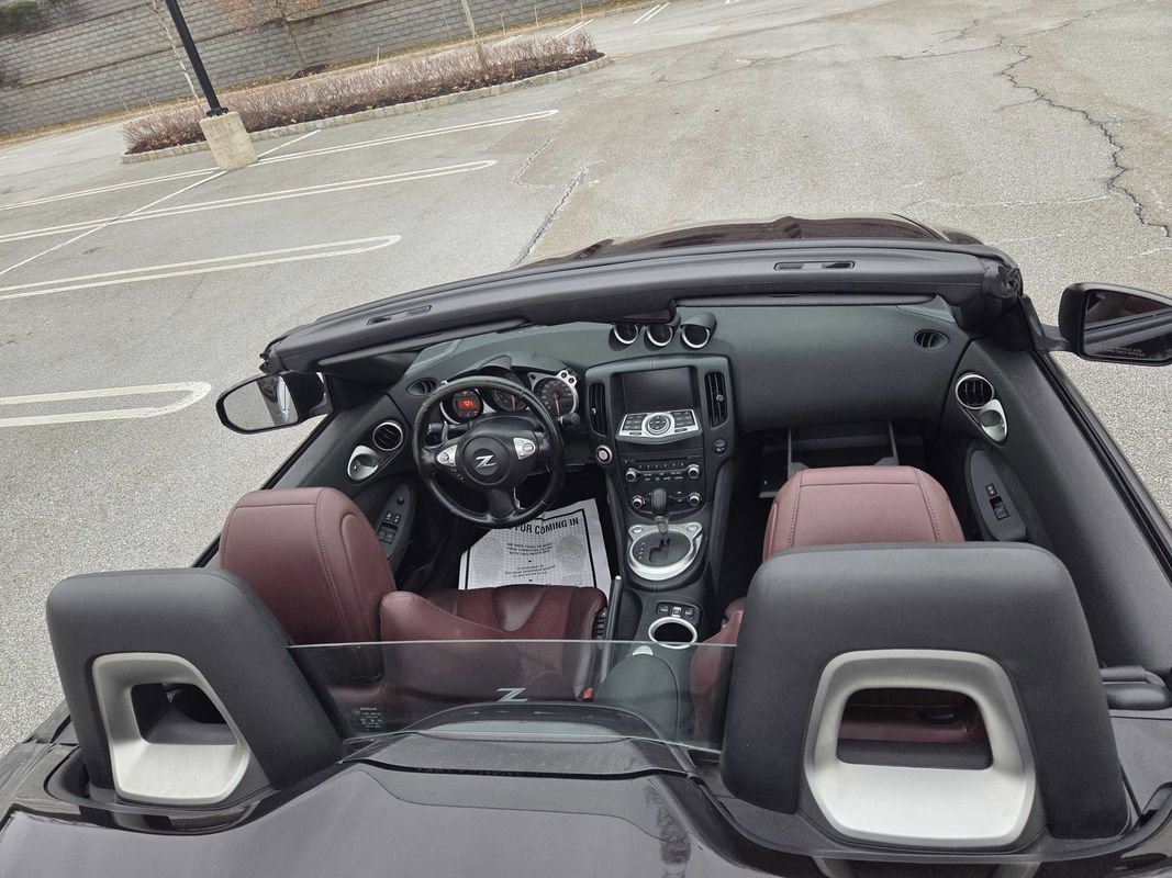 Used 2013 Nissan 370Z Touring w/ Sport Pkg RWD image 16