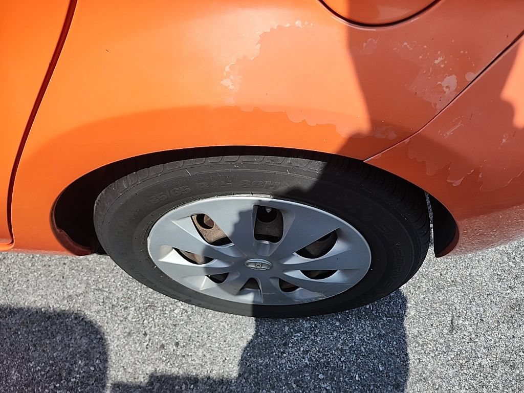 Used 2012 Toyota Prius C One FWD image 11