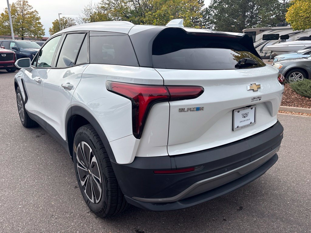 Used 2024 Chevrolet Blazer EV LT AWD/4WD image 3