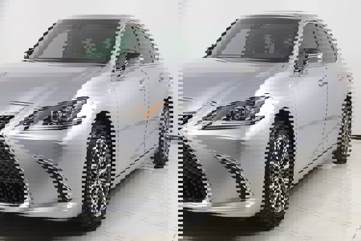 Used 2024 Lexus ES 350 w/ Accessory Package (Z2) image 53