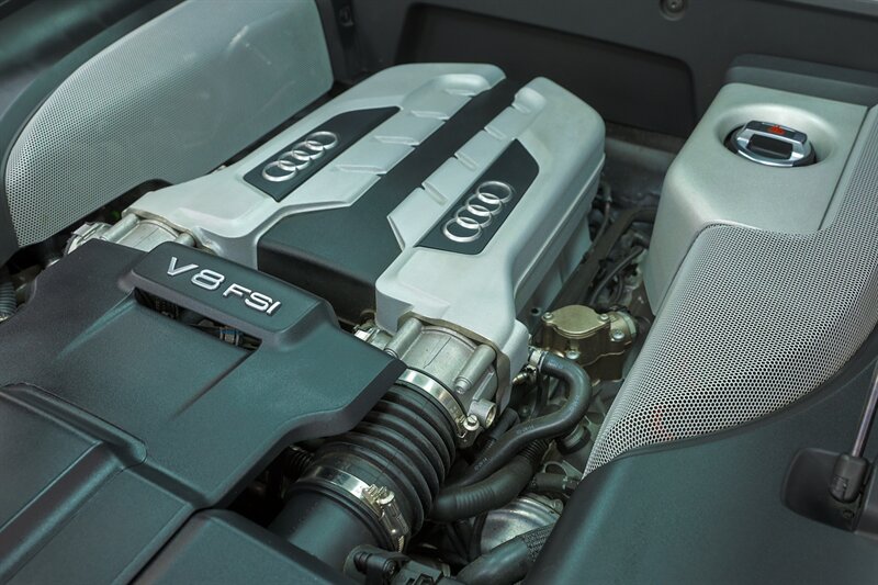 Used 2015 Audi R8 V8 AWD/4WD image 26