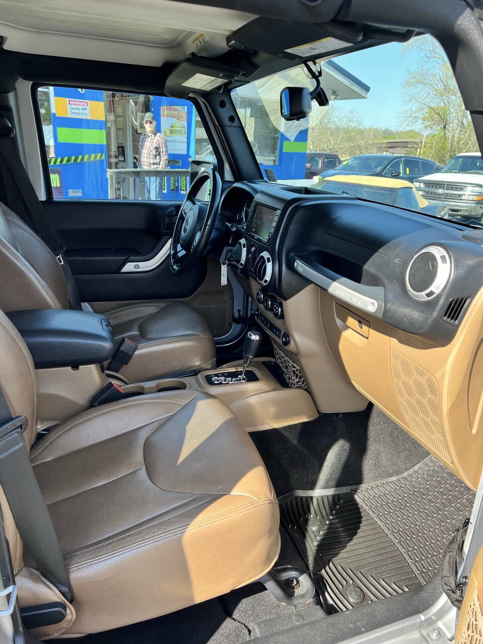 Used 2015 Jeep Wrangler Unlimited Sahara w/ Dual Top Group image 5