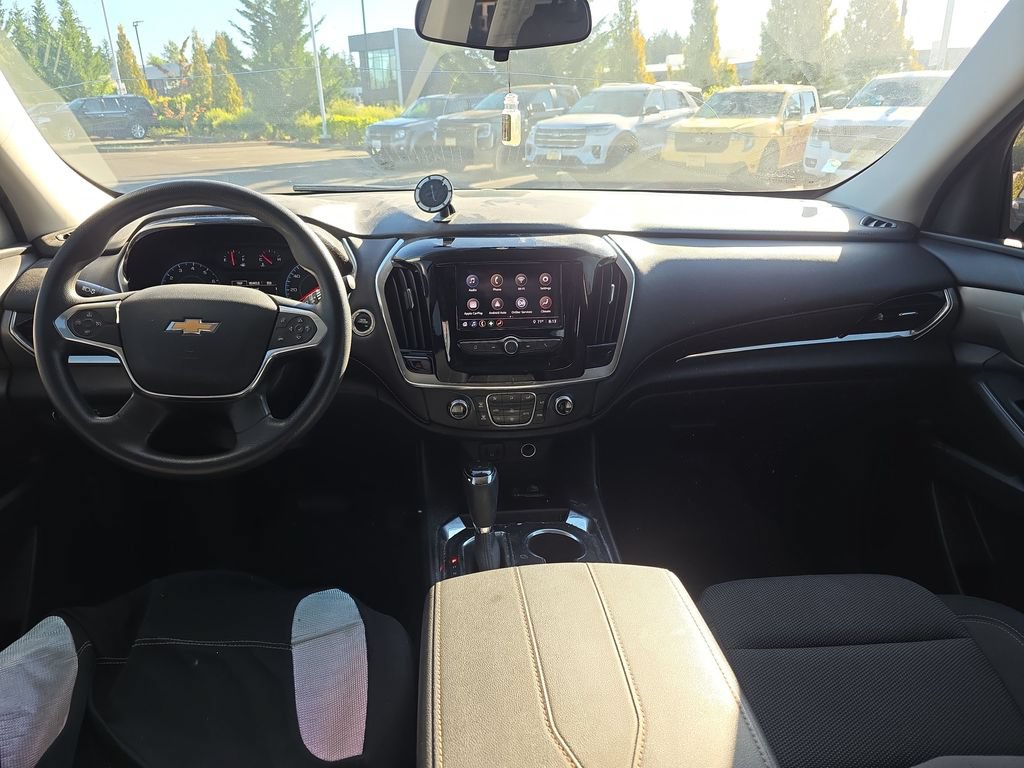Used 2020 Chevrolet Traverse LS FWD image 7