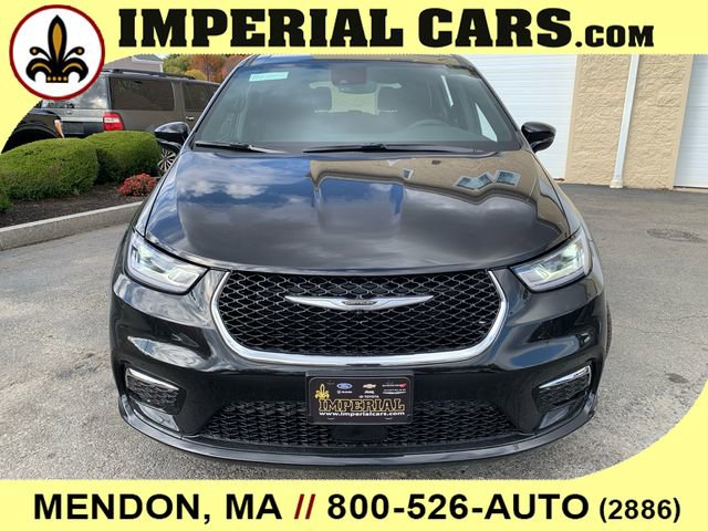 New 2026 Chrysler Pacifica Select image 4