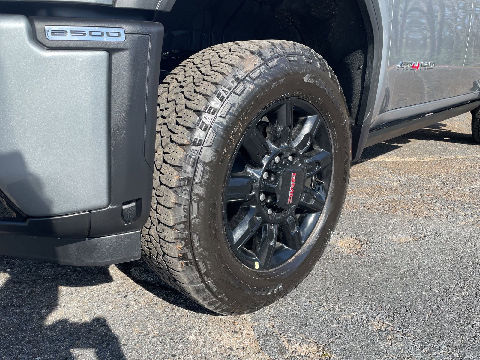 New 2026 GMC Sierra 2500 AT4 w/ AT4 Premium Plus Package image 10