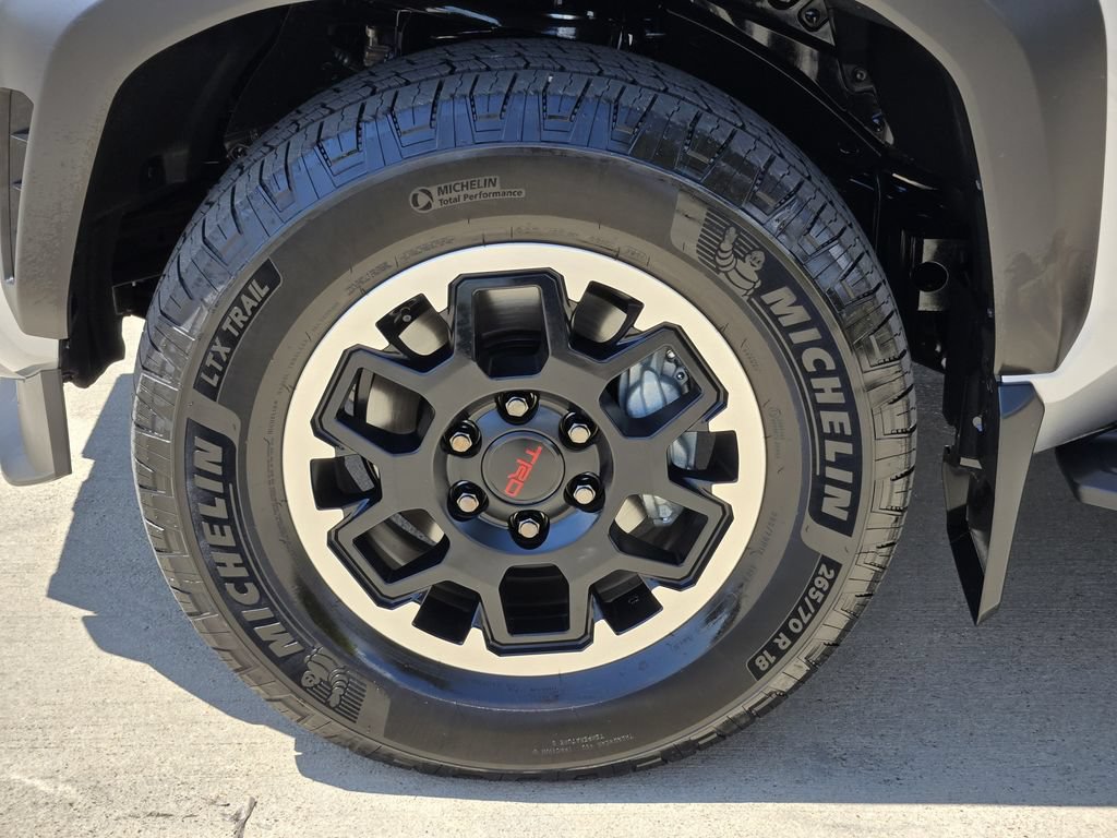 Certified 2025 Toyota 4Runner TRD Off-Road AWD/4WD image 7