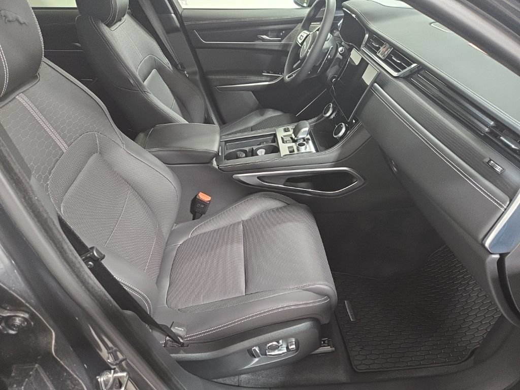 New 2026 Jaguar F-PACE R-Dynamic S AWD/4WD image 28