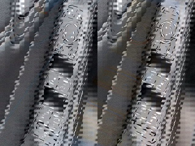 Certified 2023 Nissan Rogue SL image 25