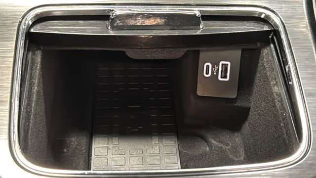 Used 2022 Lincoln Nautilus Reserve AWD/4WD image 33
