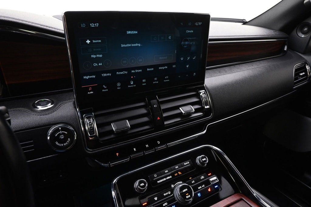 Used 2024 Lincoln Navigator Reserve image 28