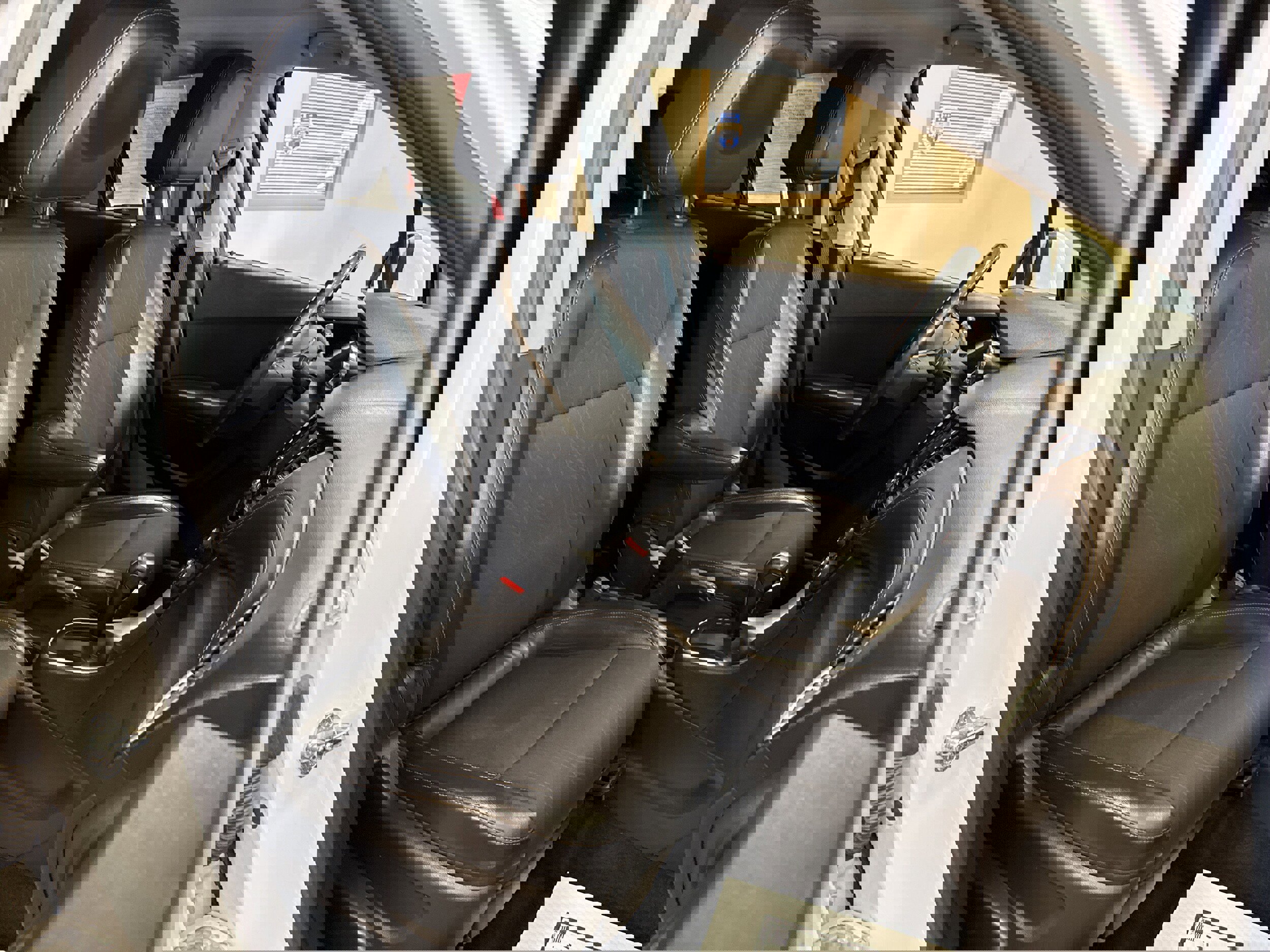 Used 2018 Chevrolet Trax LT w/ LT Convenience Package FWD image 27