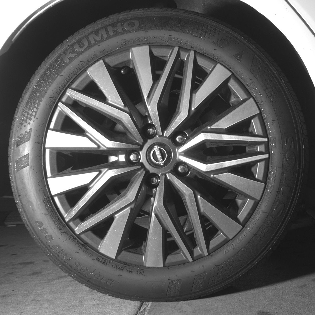 Used 2025 Nissan Altima 2.5 SV image 15