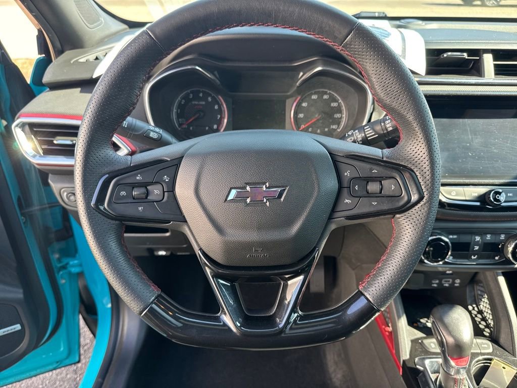 Used 2021 Chevrolet TrailBlazer RS w/ Sun and Liftgate Package image 16