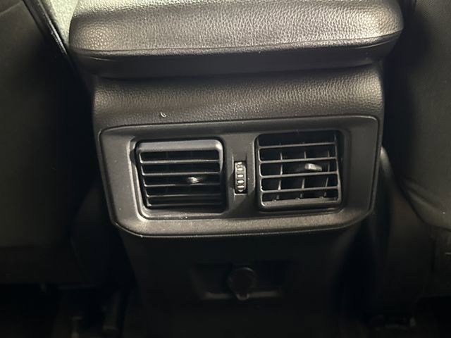 Used 2021 Toyota RAV4 LE AWD/4WD image 27