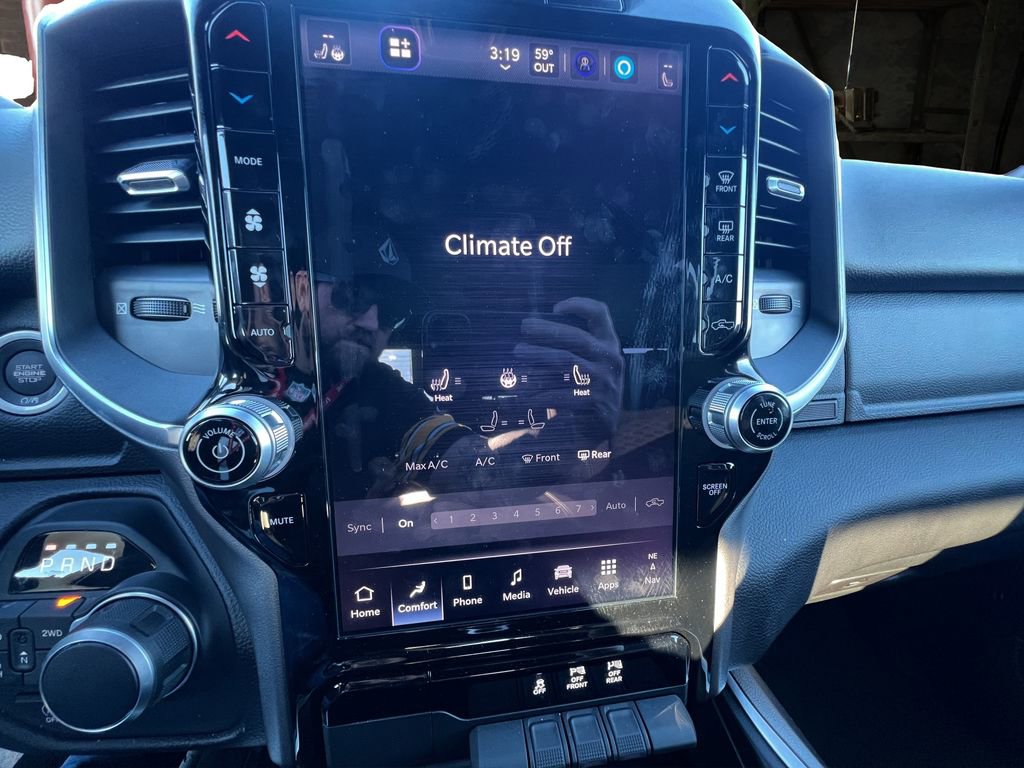 Used 2025 RAM 1500 Big Horn image 24