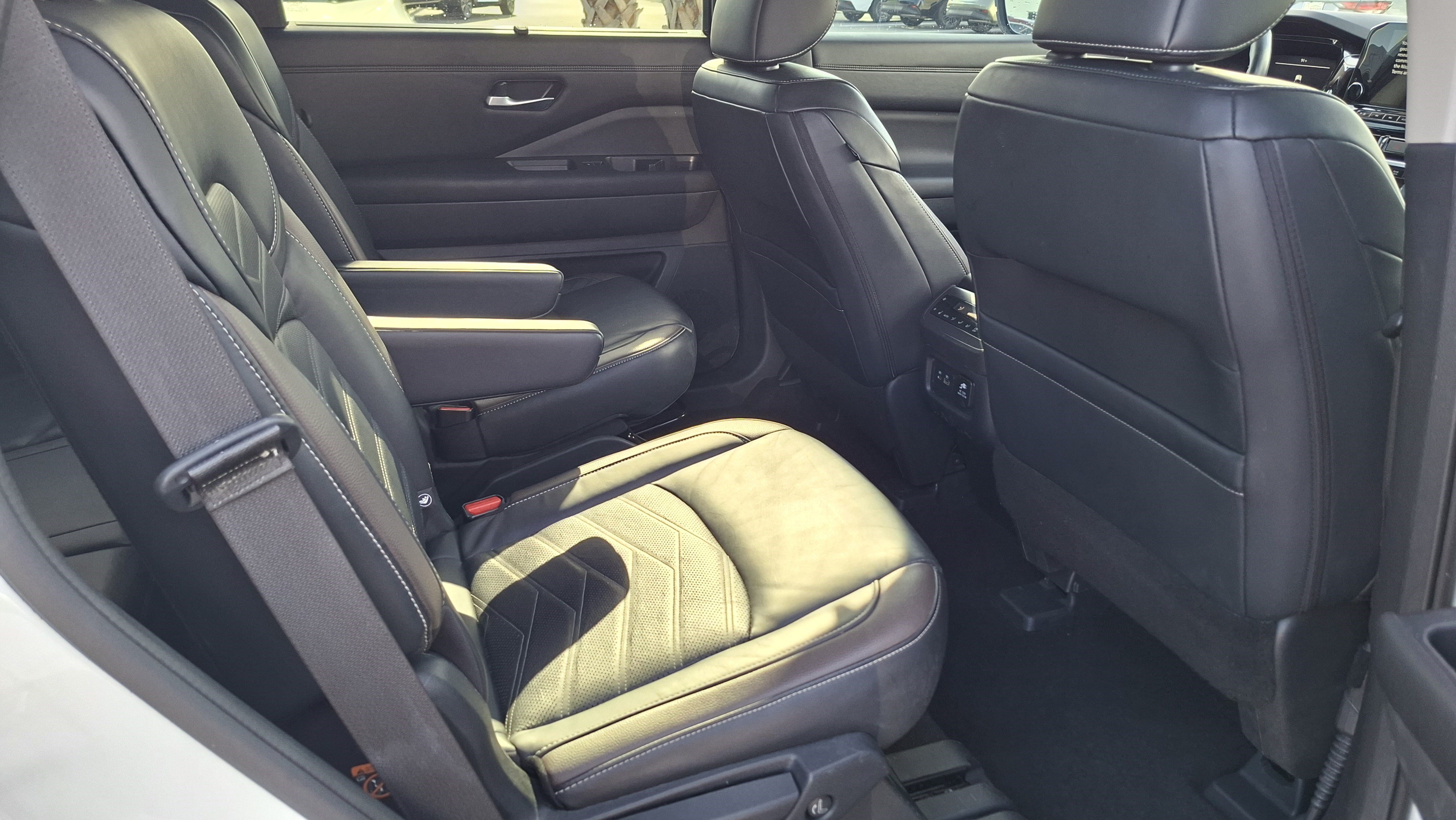Certified 2023 Nissan Pathfinder Platinum AWD/4WD image 23