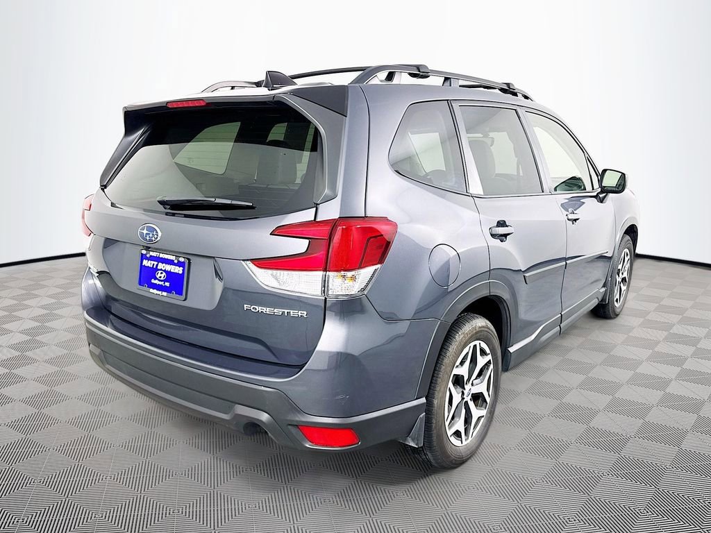 Used 2024 Subaru Forester Premium image 5