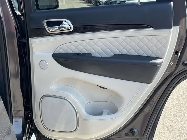 Used 2017 Jeep Grand Cherokee Summit AWD/4WD image 25