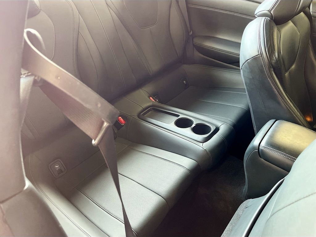 Used 2019 INFINITI Q60 3.0t Luxe w/ Essential Package image 28