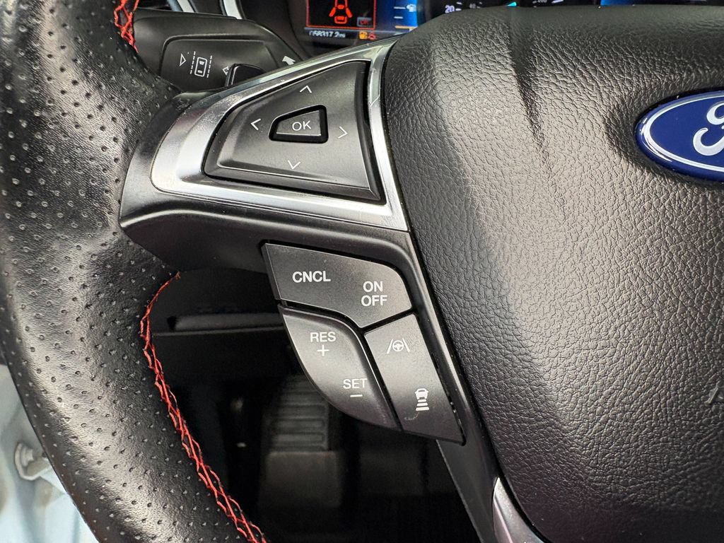 Used 2021 Ford Edge ST-Line AWD/4WD image 17