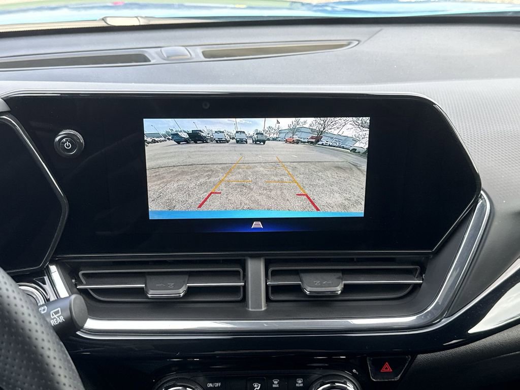 Certified 2025 Chevrolet Trax RS w/ Driver Confidence Package image 23