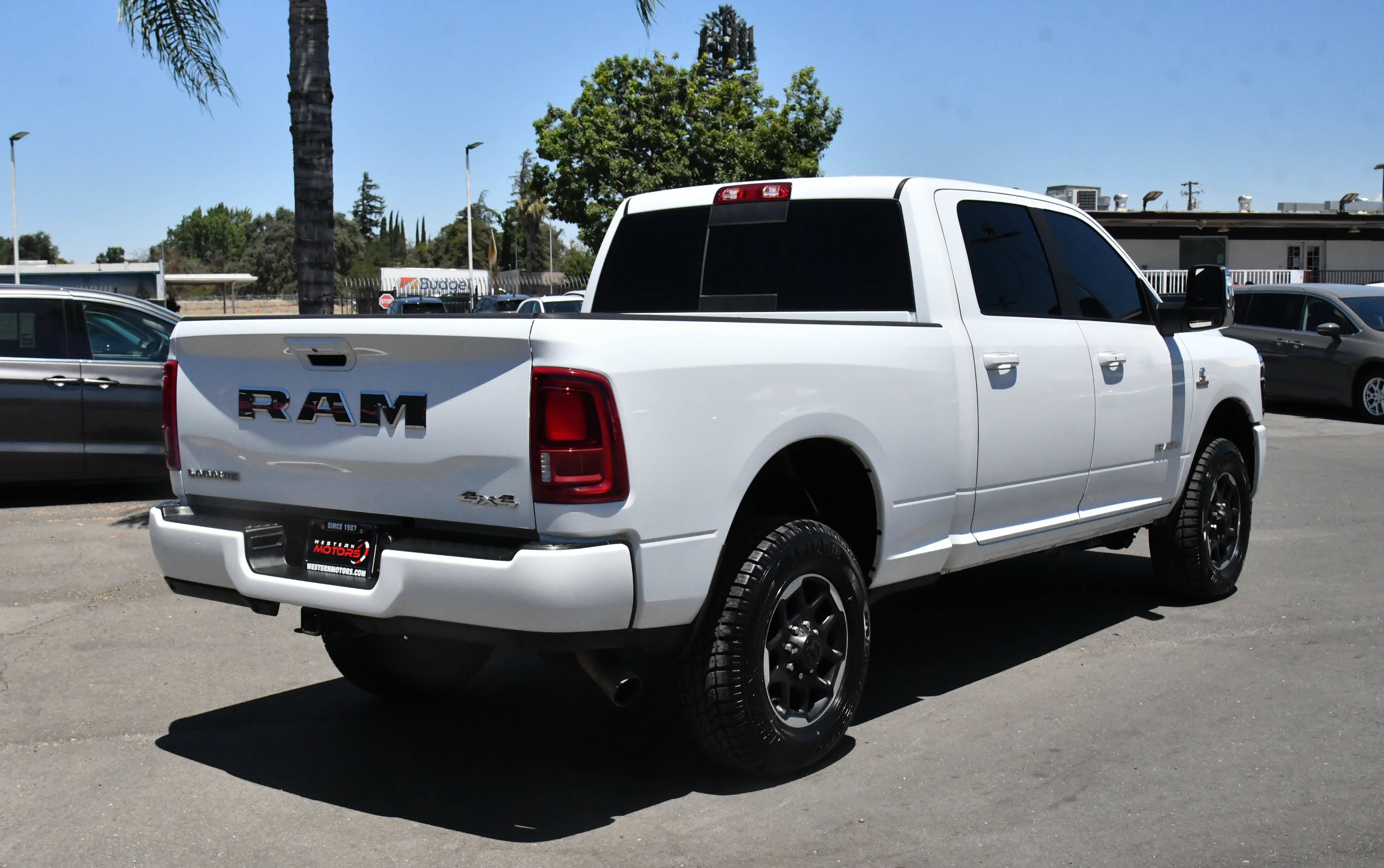 Used 2026 RAM 2500 Laramie AWD/4WD image 8