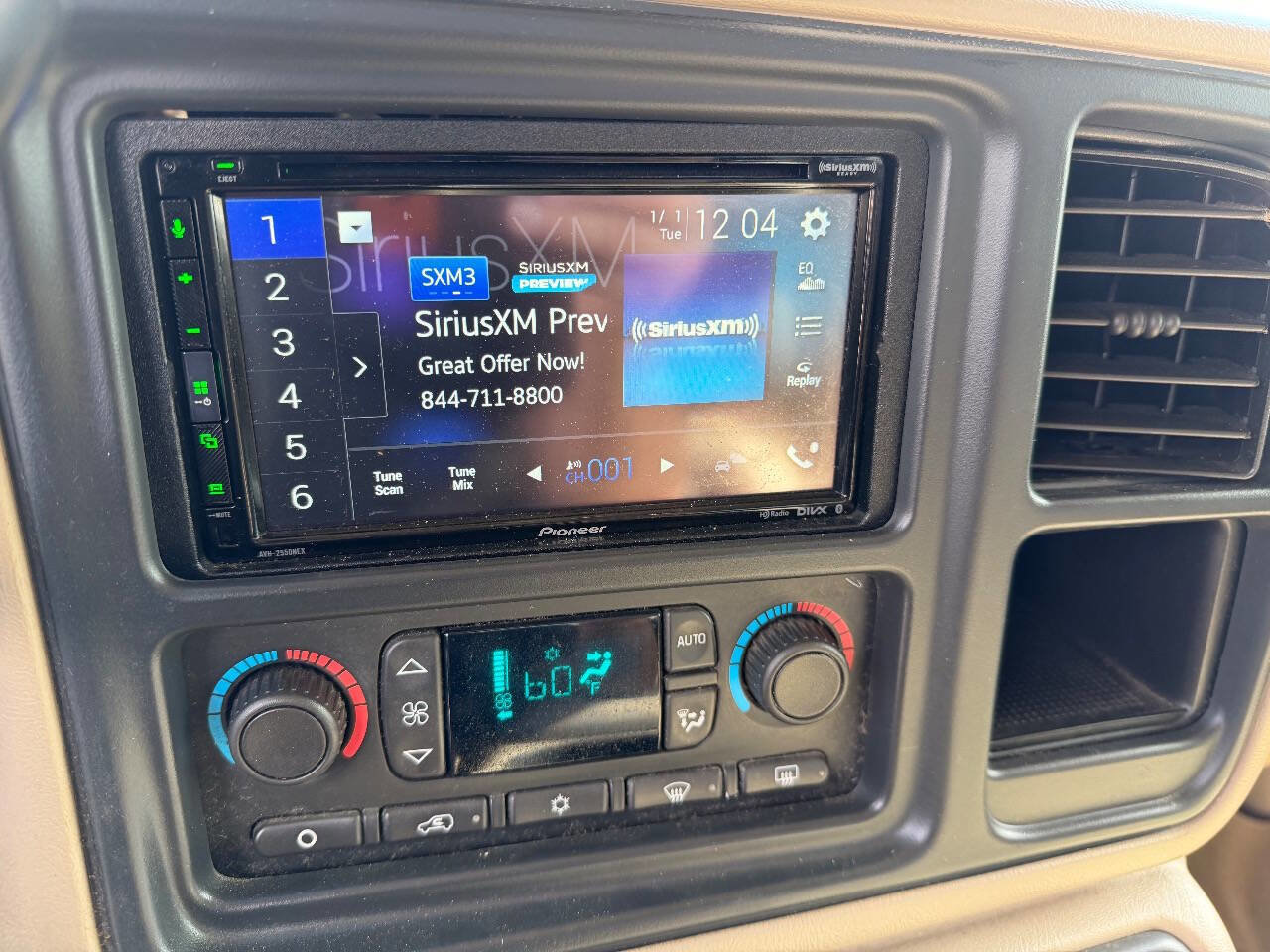 Used 2005 Chevrolet Silverado 2500 LT w/ Heavy-Duty Power Package image 37