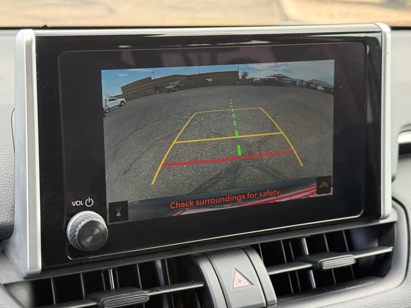 Used 2025 Toyota RAV4 XLE FWD image 22