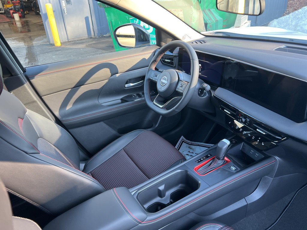 New 2026 Nissan Kicks SR w/ Cold Weather Package AWD/4WD image 38