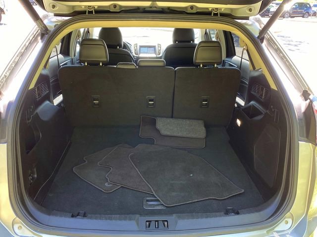 Used 2017 Ford Edge Titanium w/ Equipment Group 301A FWD image 30