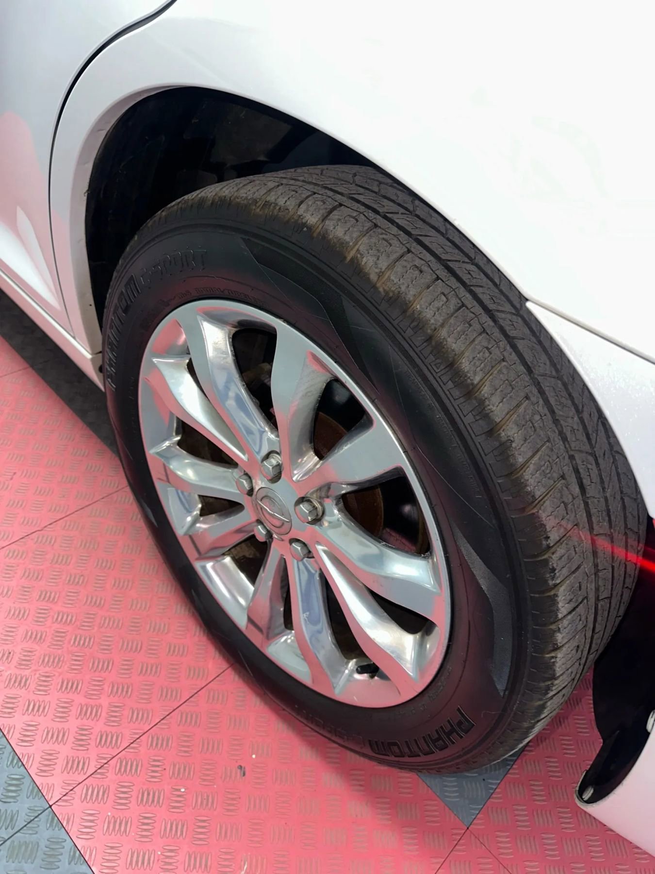 Used 2016 Chrysler 300 Limited image 38