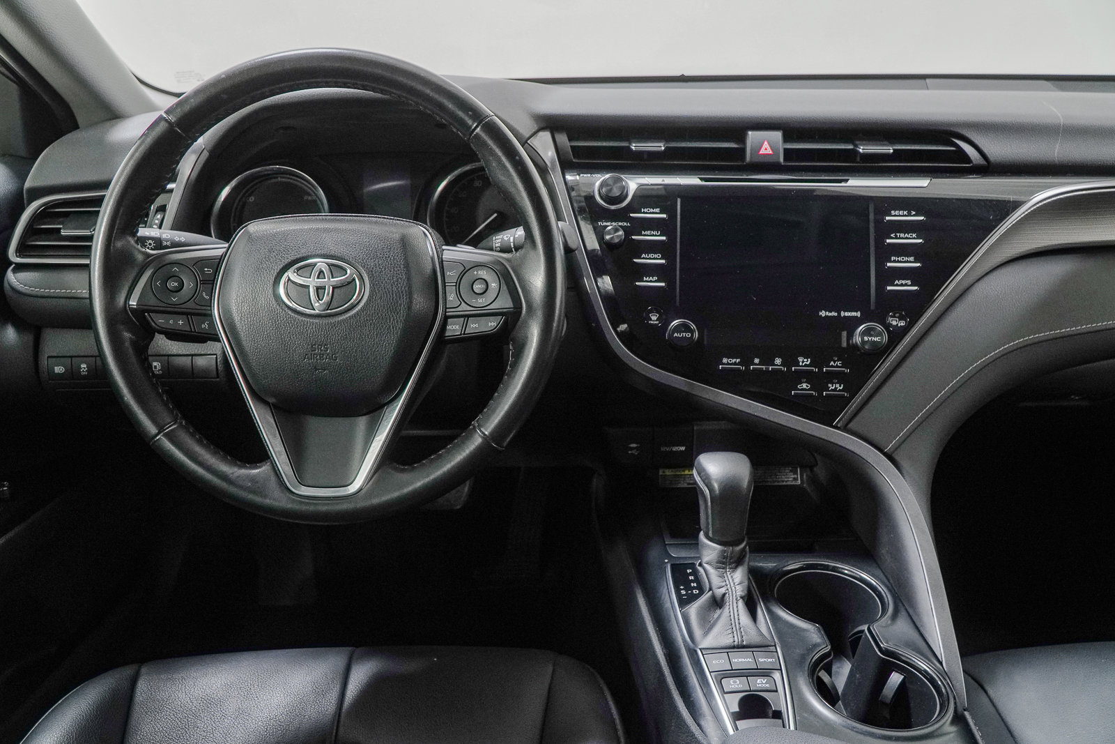 Used 2019 Toyota Camry SE w/ Audio Package FWD image 22