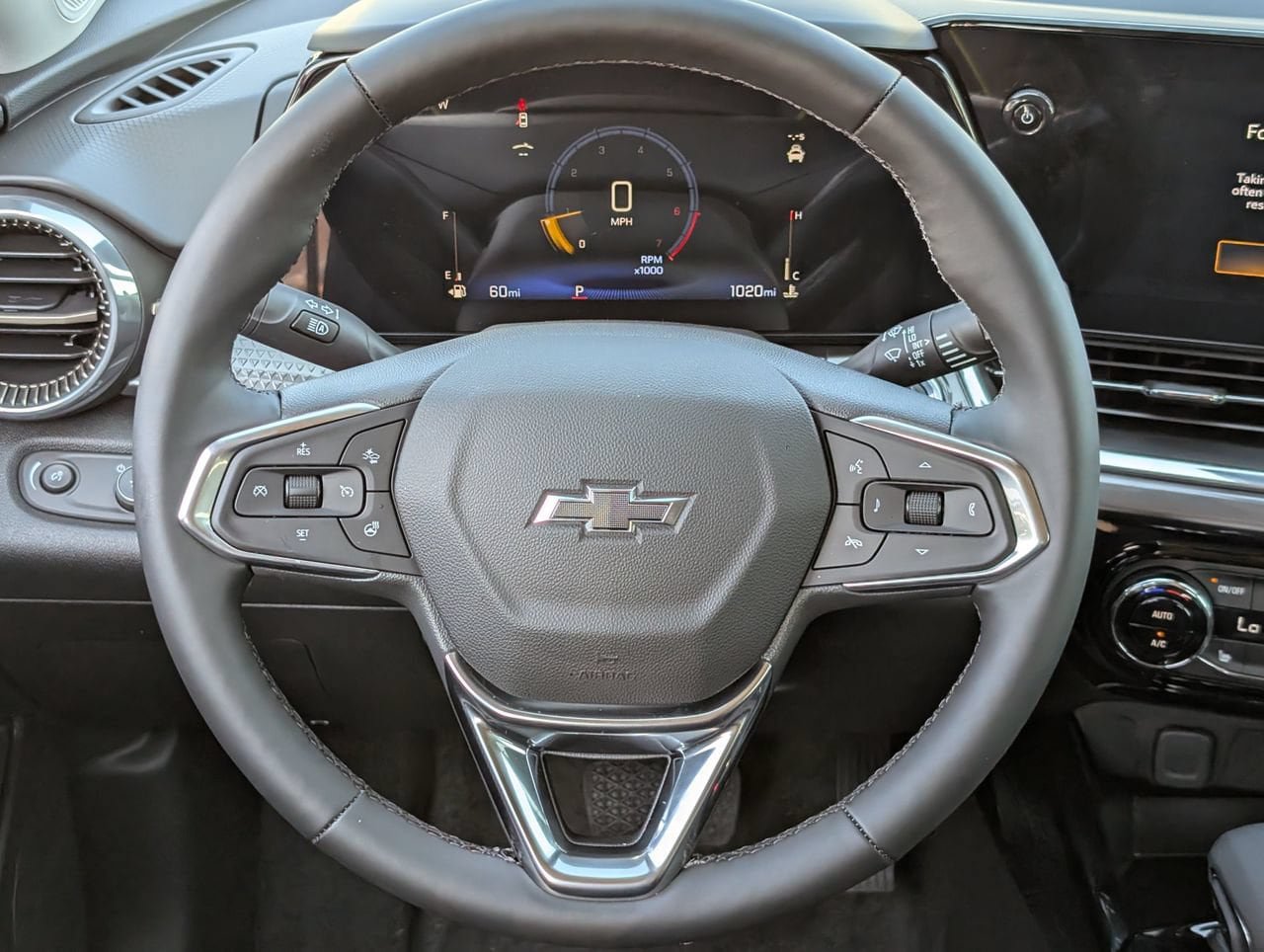 Used 2026 Chevrolet Trax ACTIV w/ Driver Confidence Package FWD image 11