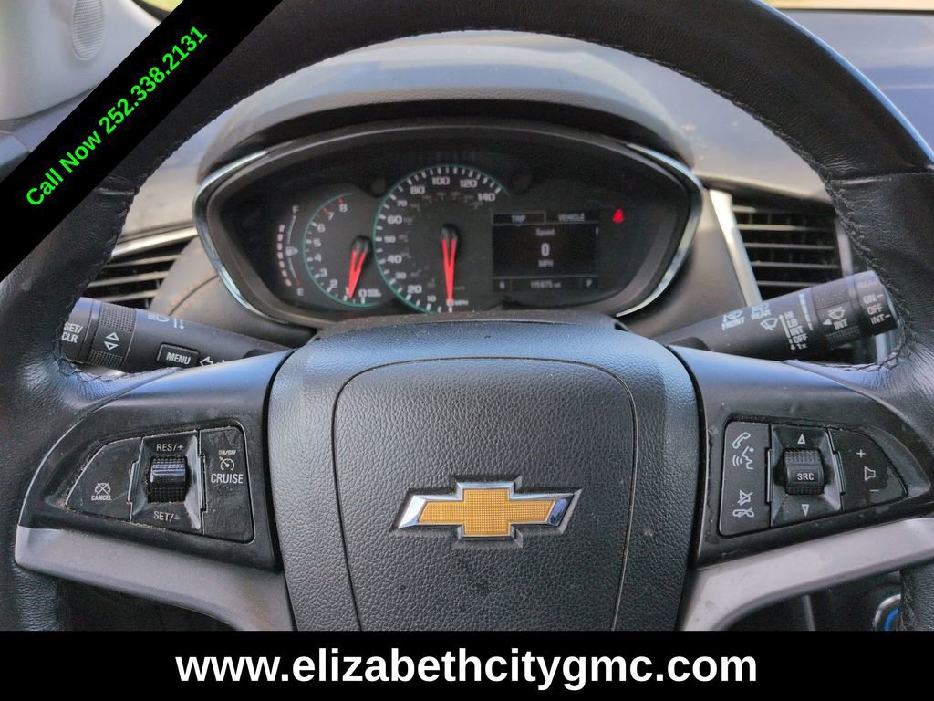 Used 2022 Chevrolet Trax LT w/ Driver Confidence Package AWD/4WD image 24