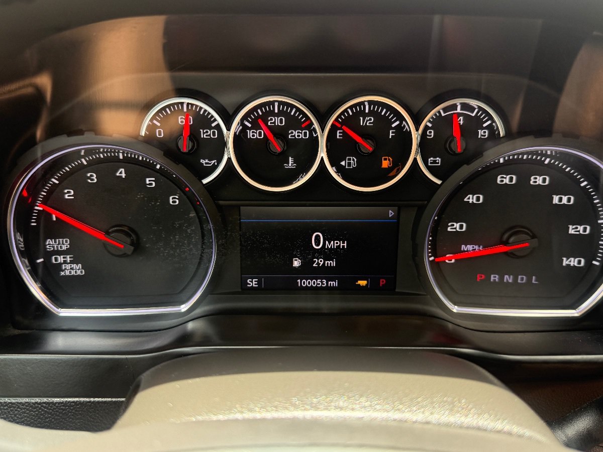 Used 2021 Chevrolet Silverado 1500 LT RWD image 28
