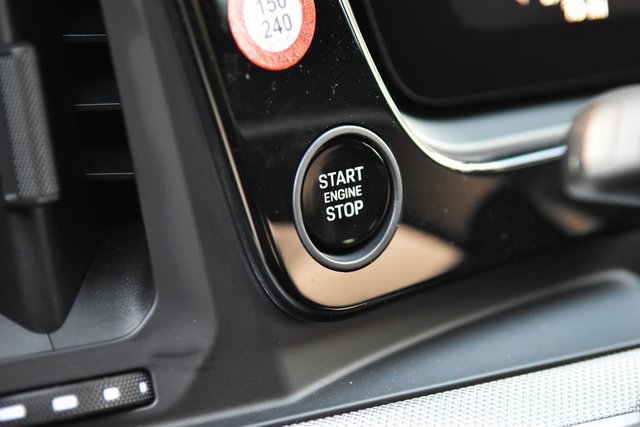 Certified 2025 Porsche Cayenne image 34