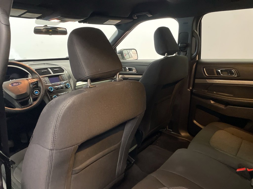 Used 2019 Ford Explorer XLT image 14