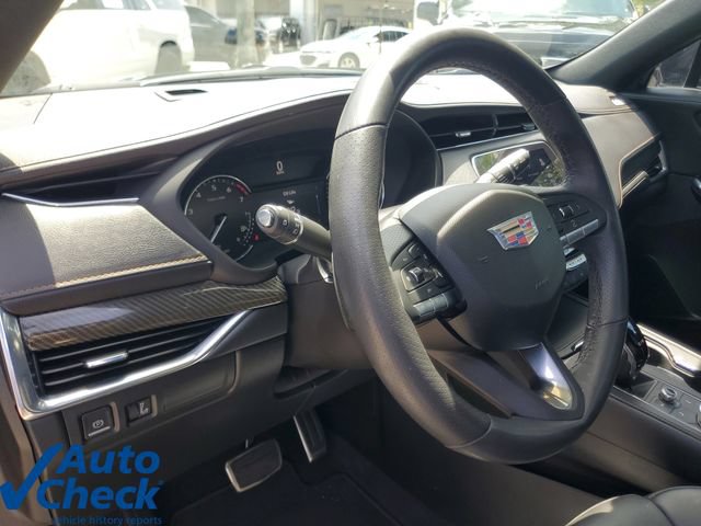 Certified 2022 Cadillac XT4 Sport w/ Comfort Package FWD image 19