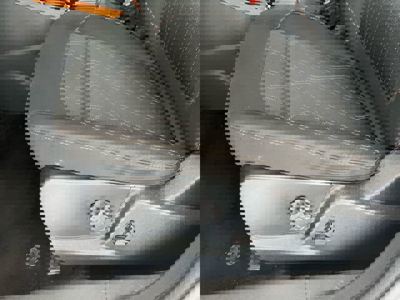 Used 2021 Ford EcoSport SE w/ SE Appearance Package AWD/4WD image 12