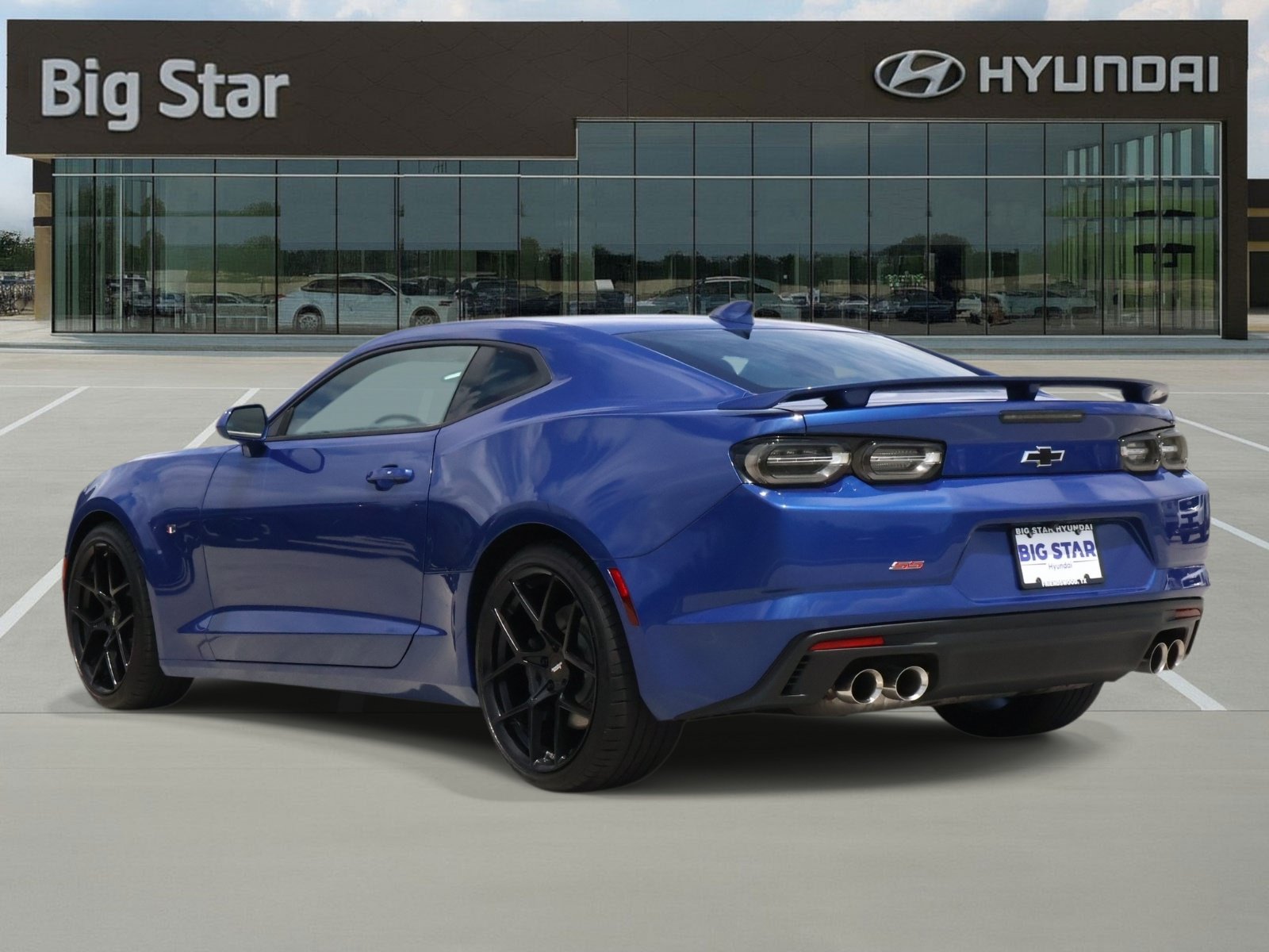 Used 2023 Chevrolet Camaro SS RWD image 3