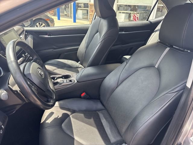 Used 2023 Toyota Camry XSE image 7