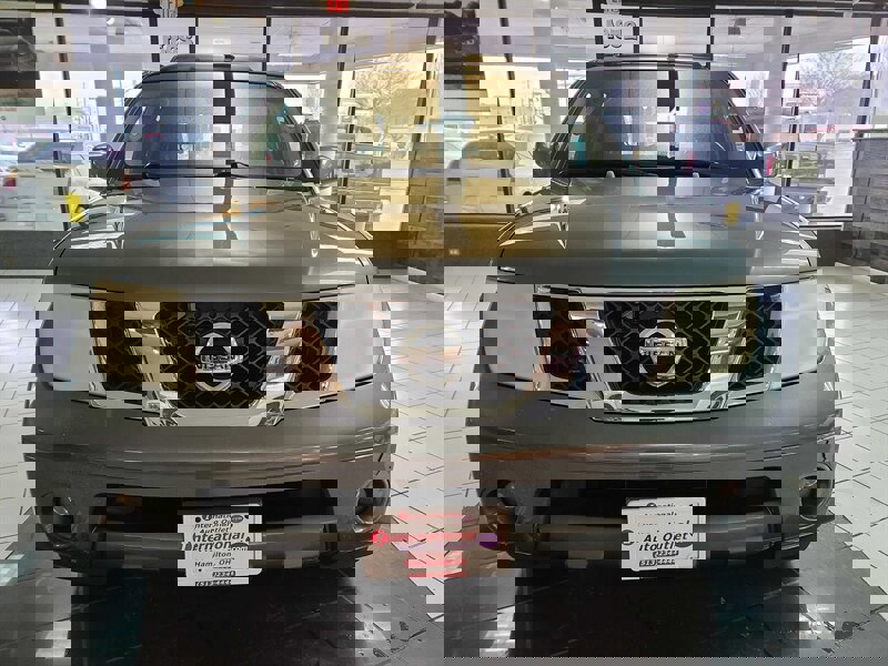 Used 2006 Nissan Pathfinder SE w/ (P01) Se Premium Pkg image 2