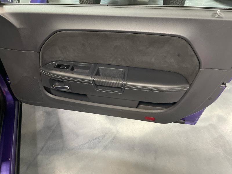 Used 2010 Dodge Challenger SRT8 w/ SRT Option Group II image 40