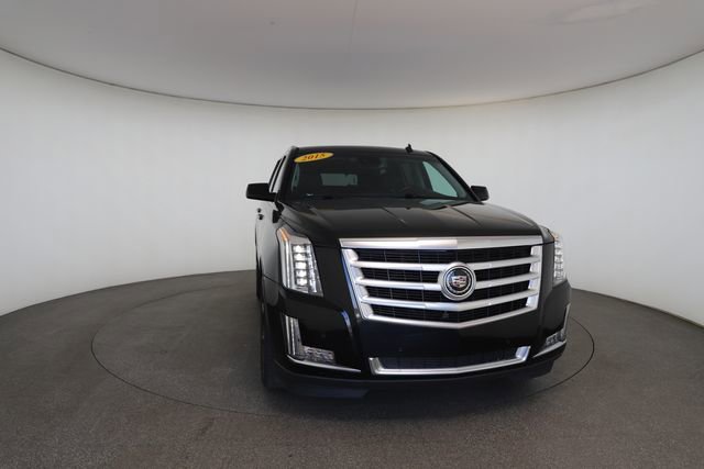 Used 2015 Cadillac Escalade Premium image 30