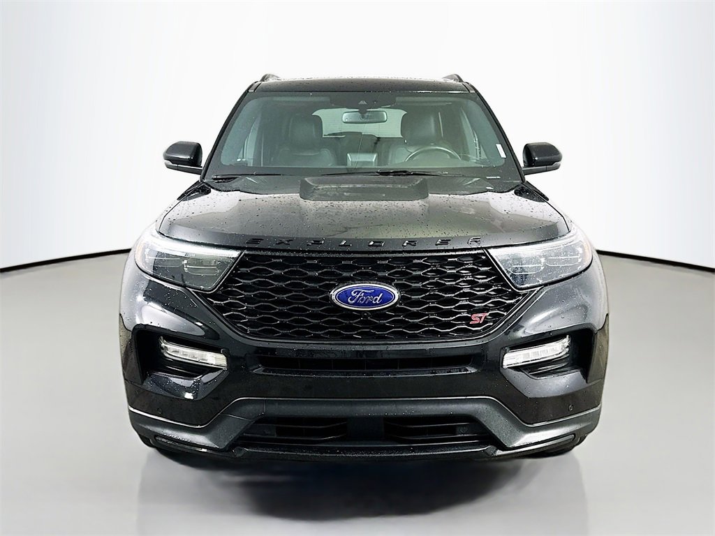 Used 2023 Ford Explorer ST w/ Equipment Group 401A image 2