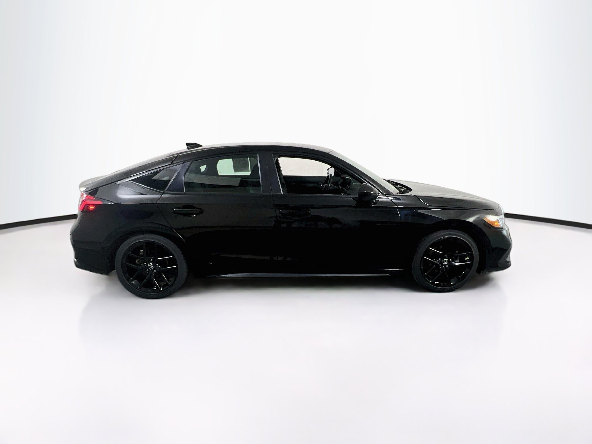 Used 2023 Honda Civic Sport image 4