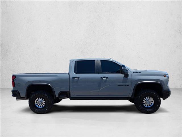 Used 2025 Chevrolet Silverado 2500 ZR2 w/ Technology Package AWD/4WD video 4