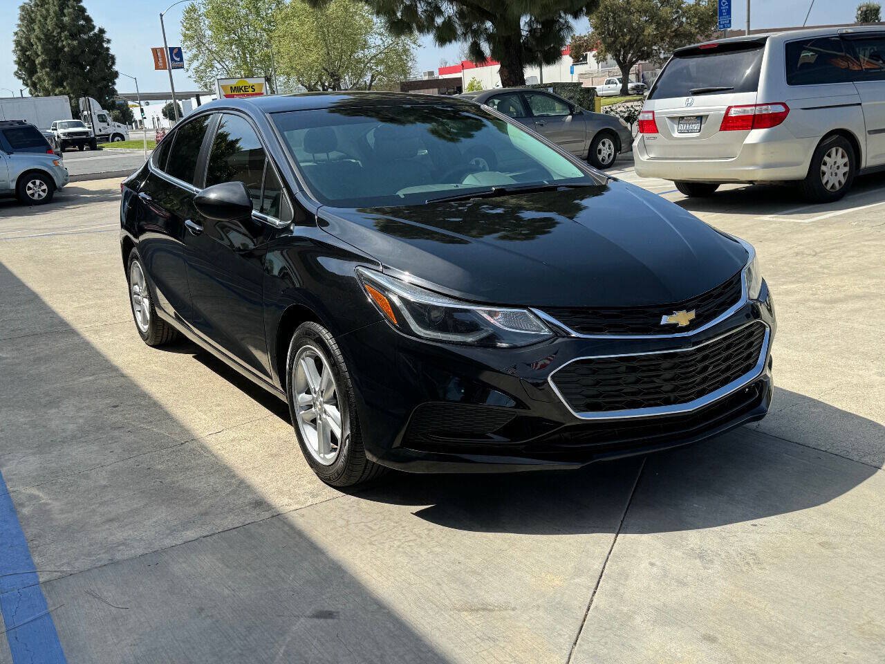Used 2016 Chevrolet Cruze LT w/ Convenience Package FWD image 4