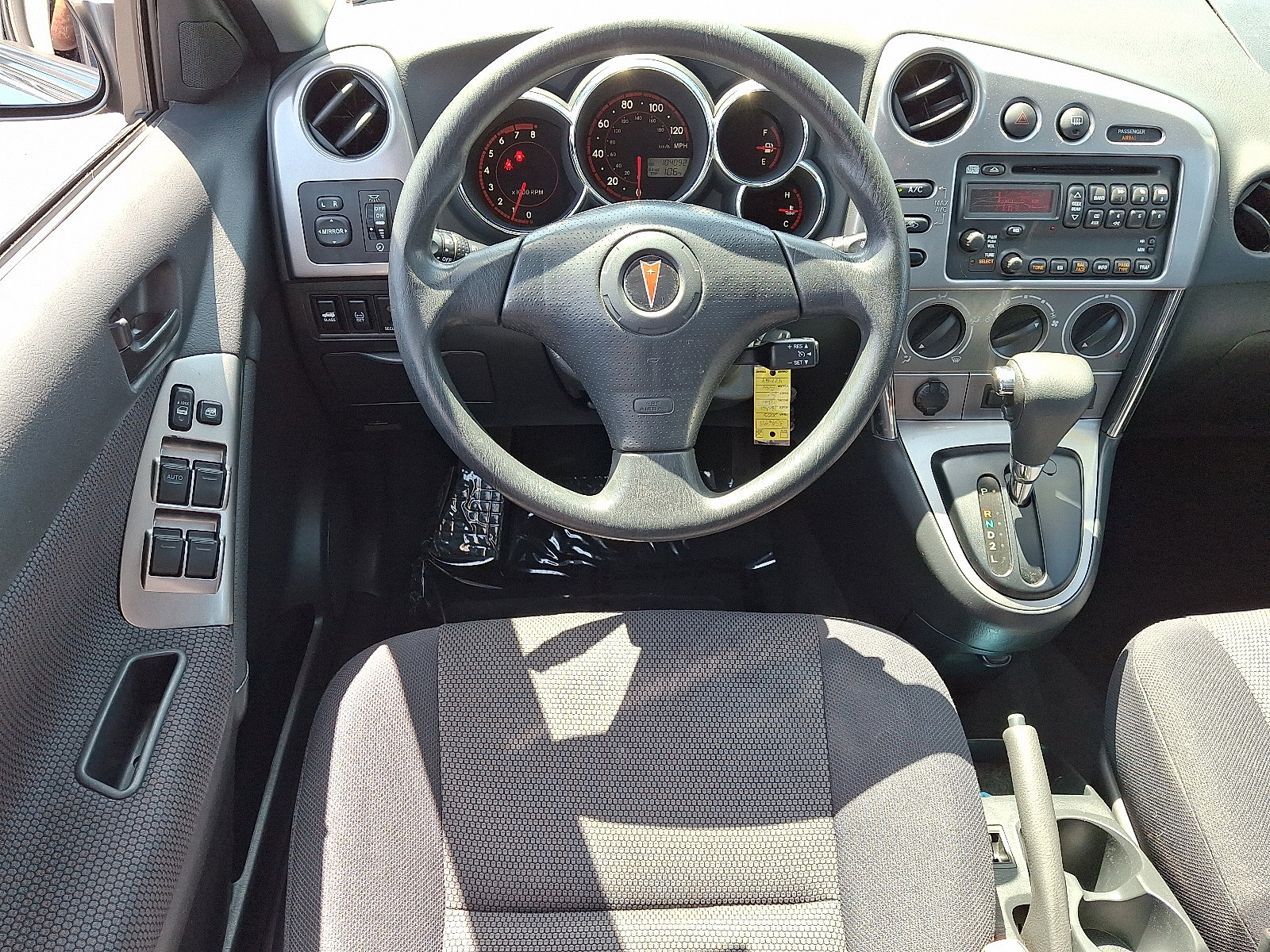 Used 2005 Pontiac Vibe AWD w/ Power Group Value Package image 12