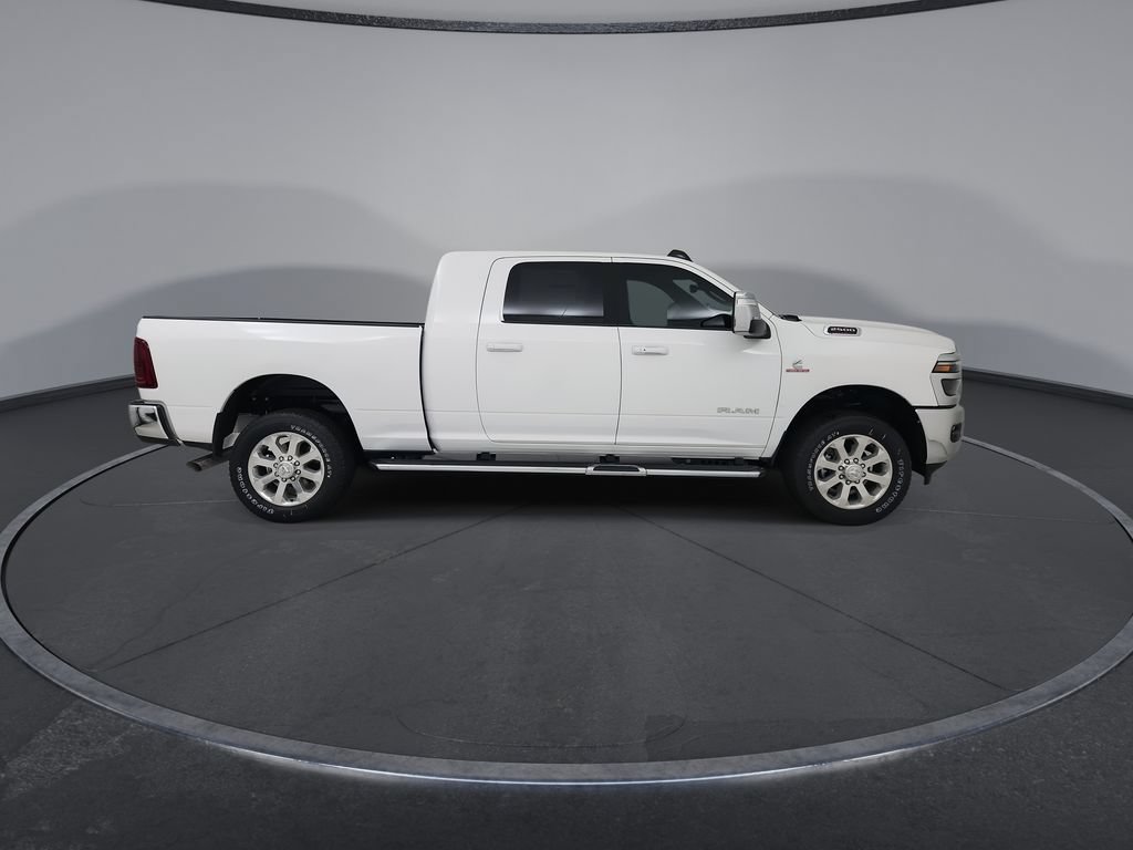 New 2026 RAM 2500 Laramie AWD/4WD image 9
